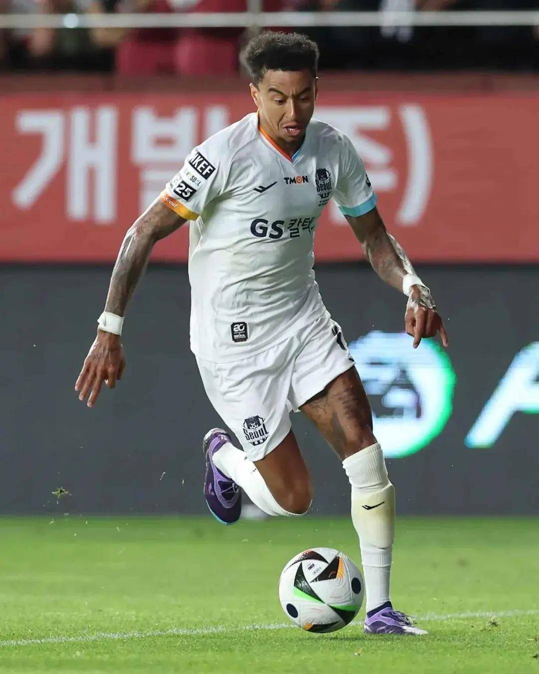 关于亚冠倒计时，新奥尔良鹈鹕关键时刻复出首秀，细节引发关注，震撼外界，临场指挥获称赞的信息