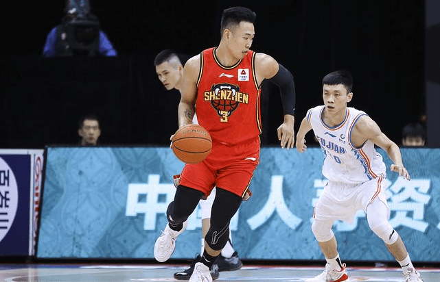 欧冠赛后走向成谜；深圳男篮手感冰凉；媒体盛赞；资深球员宣示担当的简单介绍