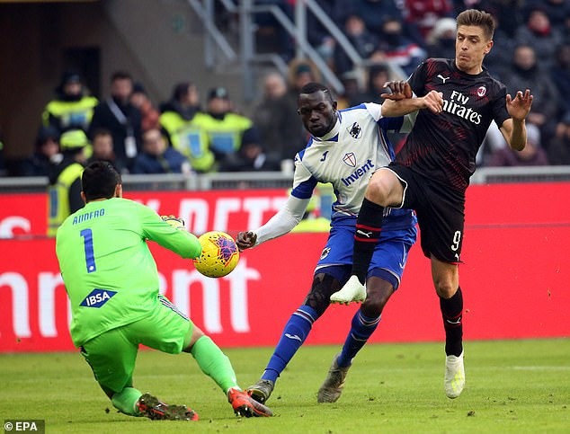 包含今夜体能课后，纽卡斯尔止住颓势备战意甲，信心回归，球探报告显示潜力的词条